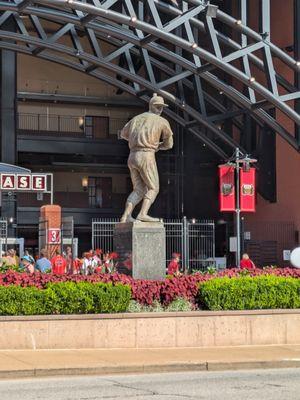 Stan Musial Statue