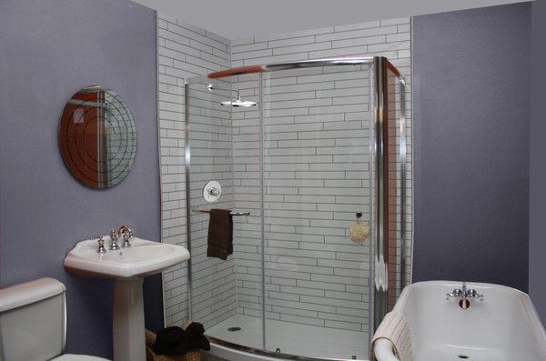 Illusions Trendz surround with white shower floor