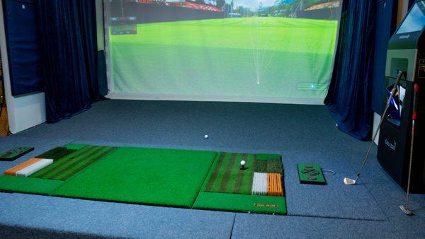 Indoor Driving Range