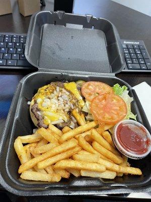 Cheese Burger with meat hot!