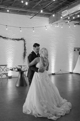 Intimate wedding day at BLOC Venue | Captured by Leah Galloway Photography