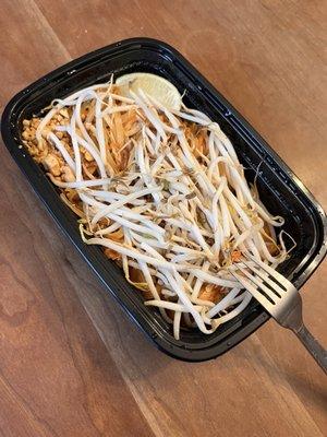 Gluten free chicken pad thai (to go)