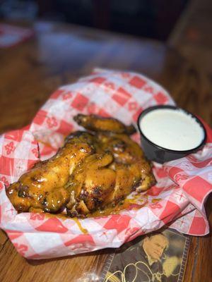 5 Bub's Grilled Chicken Wings (~$10): Carolina Gold