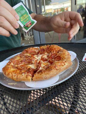 Pepperoni Magnifico (Small 6 Slices) with garlic crust topper