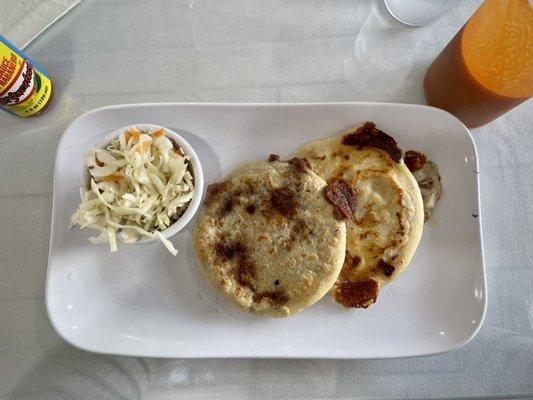 Frijol con Queso Pupusa, Queso Pupusa