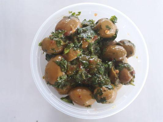 Zitoun: Moroccan marinated olives