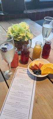 Bottomlese Mimosas (grapefruit, cranberry, orange, hibiscus juices)