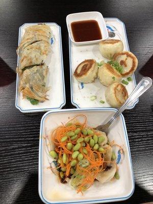 Bao, spicy wonton & beef roll