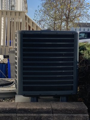 High-efficiency 18 seer variable speed heat pump with connected technology for maximum saving