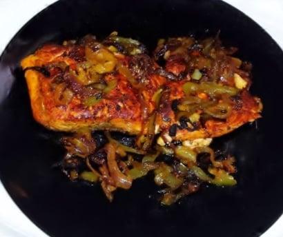 Grilled Salmon with Onions