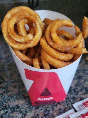 Curly fries - any size $1 - good promo for members - 4/21/24