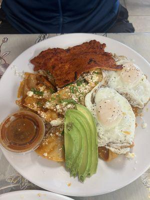 Chilaquiles con cecina