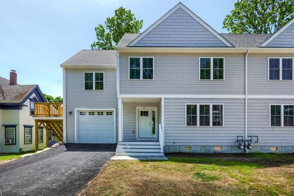 New Townhome in Buzzards Bay ... 400 yards to canal!