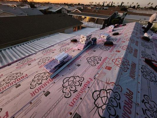 Owens Corning Synthetic underlayment installed