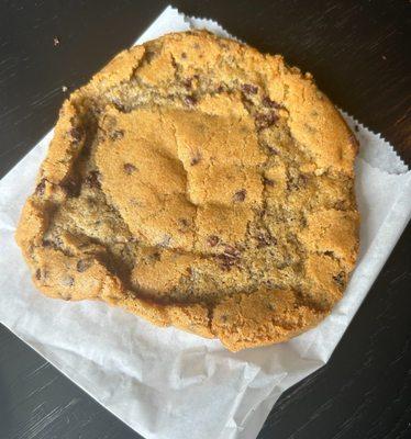 Chocolate chip cookie