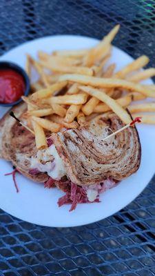 Reuben with fries