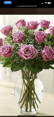 Flower arrangement in a vase of water