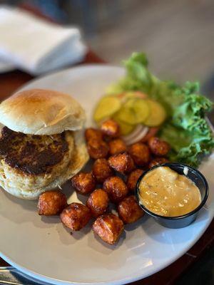 Crab-Cake Sandwich & sweet potato tots