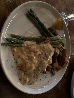 Snapper with white wine cream sauce--perfectly prepared!