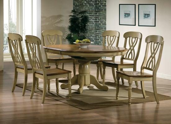 Wood Dining Room Table and Chairs _San Jose