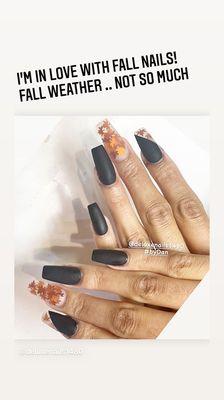 Spooky season meets falls. All gel acrylic full set.