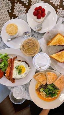 Savory French toast, strawberry cheesecake cup, hummus with pita