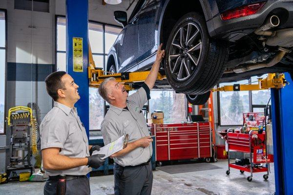 Inspecting tires and wear