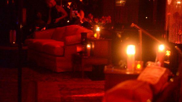 The vibe, beautiful women, candle light, classy, artistic speak easy. Very New York City.