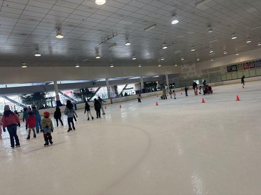 group skating lessons