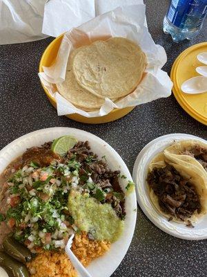 Combination rice/meat/bean plate + 2 tacos