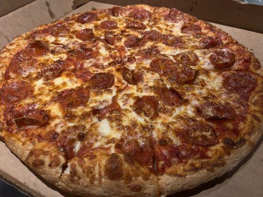 Large pepperoni pizza