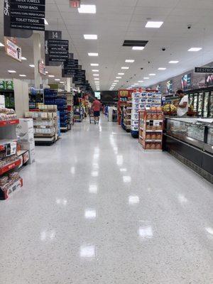 ShopRite Milford CT. Clean, spacious, and well kept. Nice, newer store.