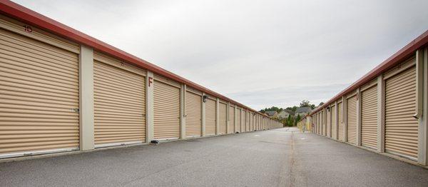 Drive up access storage units