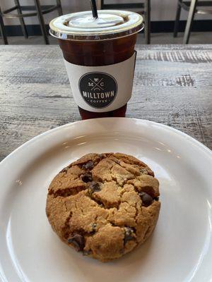 Cold brew coffee and gluten free chocolate chip cookie