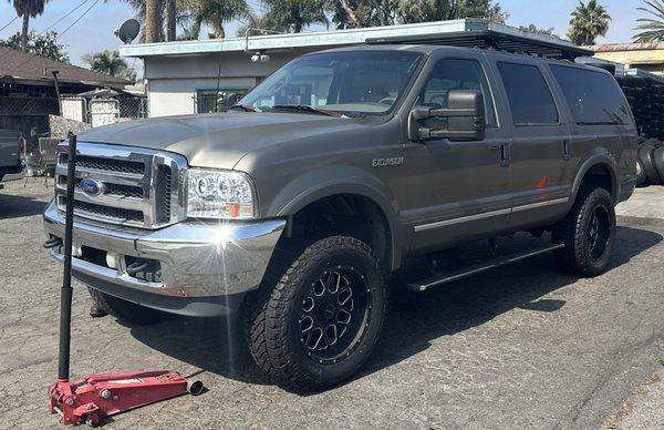 All 4 tires mounted and balanced