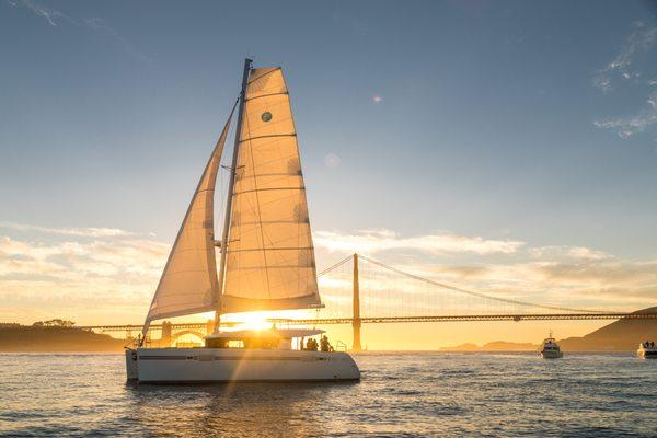 What a beautiful way to end the day! A sunset sail with Passage Nautical