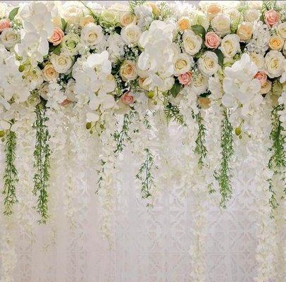 Floral wedding arch