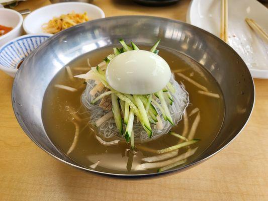 Mul Naengmyeon 물 냉면