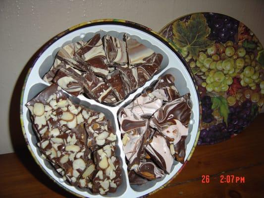 Fill a tin with your choice of hand made chocolate bark.