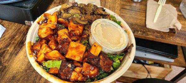 custom bowl with BBQ tofu and mushrooms