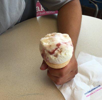 Delicious Strawberry Cheesecake! Chunks of cheesecake bites and a whole lot of yumminess!