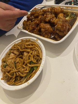 General tso and chicken lo mein