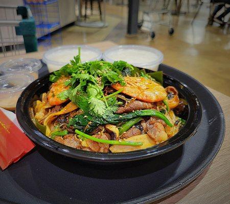 Mala Xiangguo is a Sichuan stir-fried dish with mala seasoning. A tongue numbing seasoning with Sichuan peppercorns and chiles.