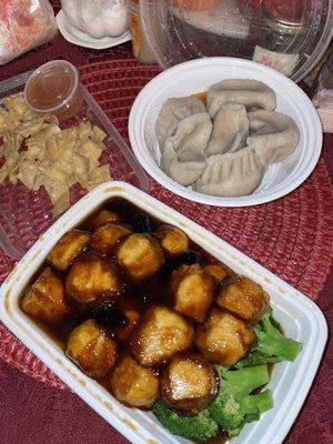 118. General Tso's Tofu 20. Six Steamed Vegetable Dumplings Fried Noodle