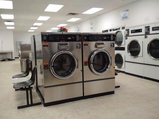 Giant load washers & dryers are ready for any needs of laundry.