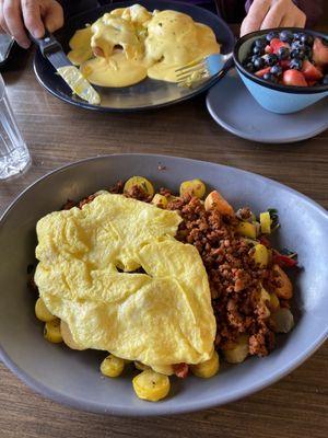 Sweet potato bowl, Cado Benny. Fruit side.