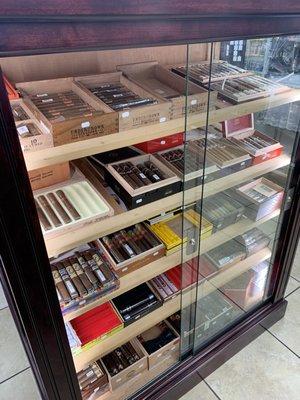 Undercrown, Alec Bradley, Padilla, Cohiba +more!