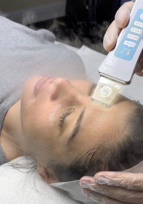 Ultrasonic exfoliation +signature facial