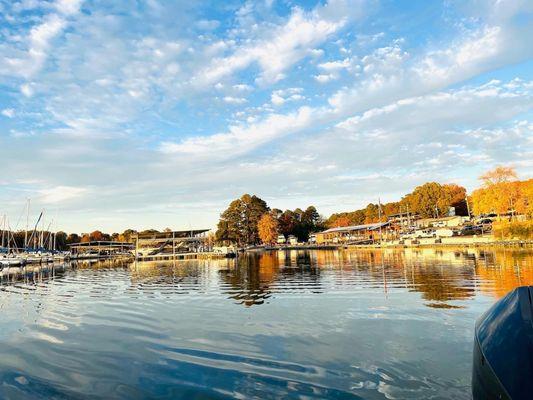 Blue springs marina and Crow's nest