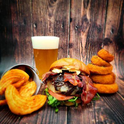 Bistro w/ Sidewinder Fries. & Onion Rings